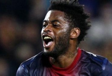 Alex Song và kỷ lục bất bại khó tin ở Barca
